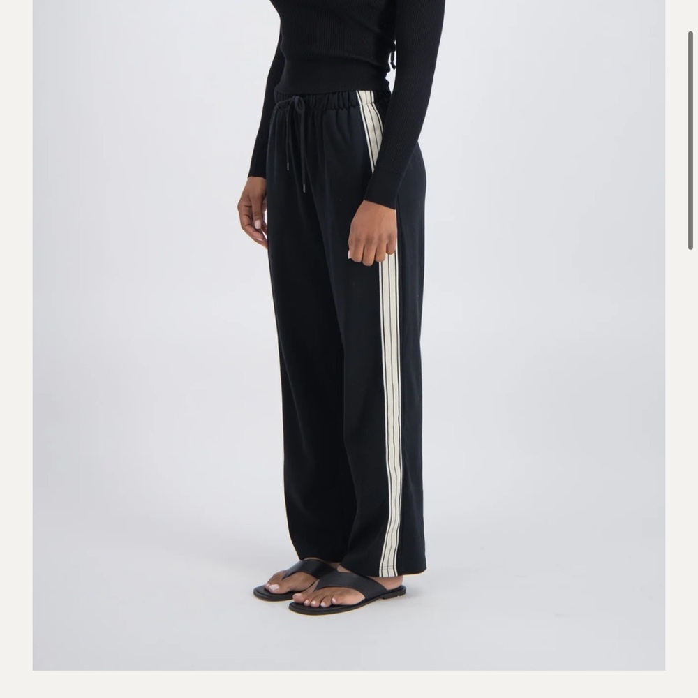 Jasmine Alexa track pant. Medium
